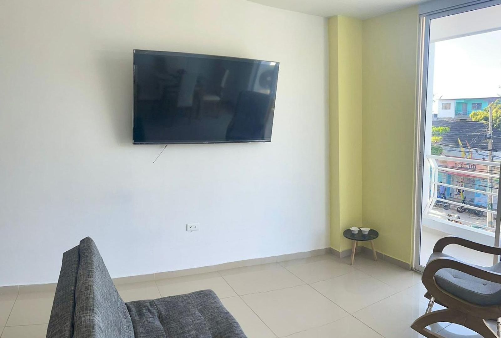 Apartamento 202 *